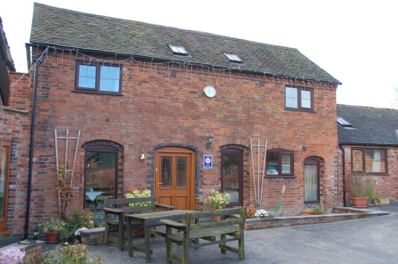 Bed and Breakfast Vale Farm Higham on The Hill Экстерьер фото